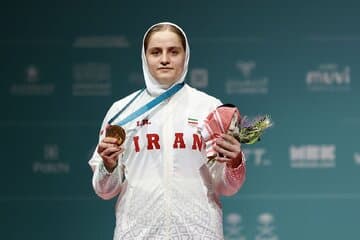 مهسا بهشتی: خودم درس میخوانم و دکتر میشوم!