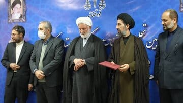 نقش زن در جامعه فراتر از قضاوت است/ دادگستری کردستان ۱۷ رتبه ارتقا یافت