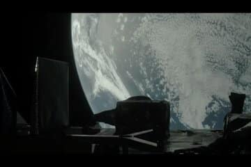 نمایی خیرهکننده از زمین و ماه در یک قاب / عکس