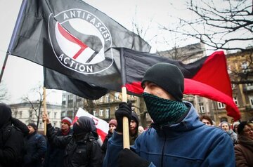 واشنگتن، چهار گروه اروپایی را در فهرست «تروریسم جهانی» قرار داد و هشدار داد که آنها را هدف قرار میدهیم