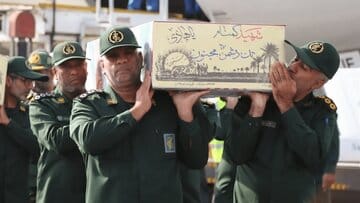 ورود پیکر مطهر ۱۴ شهید گمنام به بندرعباس