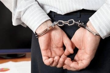 پزشک قلابی دستگیر شد؛ انجام لیپوساکشن در منزل