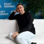 کوین اسکات: منتقدان AI در حال گمراه‌کردن مردمند