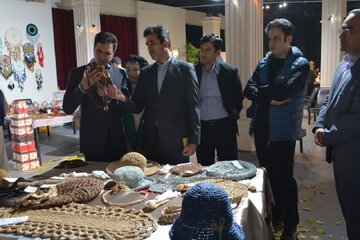 آغاز هفته هنر وارگه  در بعثت‌مال خرم‌آباد