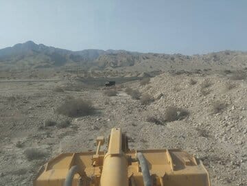 اجرای عملیات تنقیه،لایروبی دهانه پل و ایجاد پدخاکی محور خمیر–کهورستان