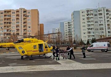 اعزام بالگرد اورژانس برای امداد به دانشآموزان