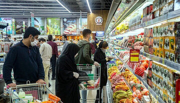 التهابات بازار کالاهای اساسی تا کی ادامه دارد؟/قیمت کالاهای اساسی روزانه بالا می رود