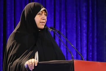 با مفسدان اقتصادی بدون اغماض برخورد کنید