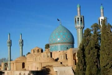 بازسازی گنبد آرامگاه شاه نعمت الله ولی در شهر ماهان