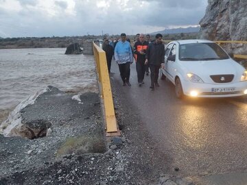 بررسی وضعیت ایمنی پلهای شهرستان رودان توسط مدیرکل راهداری و حملونقل جادهای هرمزگان
