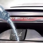 بطری آب دوباره مشکل آفرید / خسارت ۲ میلیاردی به خودروی‌ آمریکایی