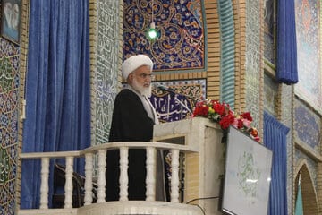 تاکید امام جمعه موقت کرمان بر اهمیت علم و دین