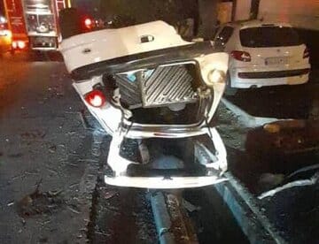 تصادف زنجیره ای در بزرگراه شهید باقری/ پژو ۲۰۶ واژگون شد