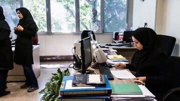 تصمیم خاص دولت درباره دریافتی ماهانه کارمندان و کارگران/ چقدر مالیات از حقوق شما در سال ۱۴۰۵ کسر خواهد شد؟ + جدول