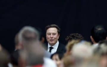 حقوق ۱۴۰ میلیارد دلاری ایلان ماسک پرداخت میشود/ پیروزی جدید ثروتمندترین فرد جهان