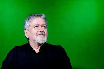 حمله عابدینی به خداداد عزیزی/در عمرت کلا 2 بار دریبل زدهای!