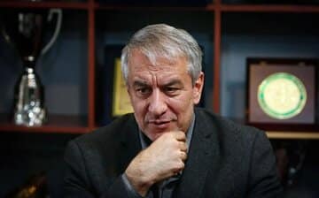 حمله علی کفاشیان به زنوزی / حرفهای جنجالی آقای خندان به مالک تراکتور