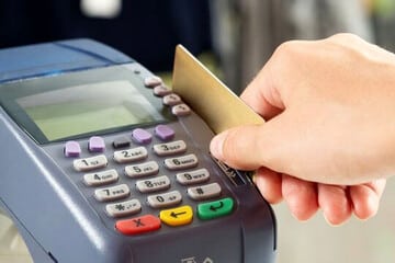 خبر مهم سازمان امور مالیاتی درباره کسر آنی مالیات از تراکنش کارتخوانها/ دارندگان دستگاه کارتخوان حتما بخوانند
