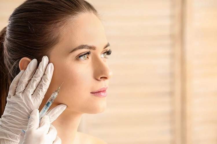 خطرات تزریق فیلر و راه نجات: نقش حیاتی اولتراسوند در پیشگیری و درمان