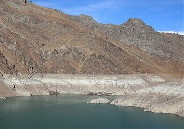 ذخیره آب در سد کرج تقریبآ هیچ؛ ۹۷ درصد مخزن خالی شد