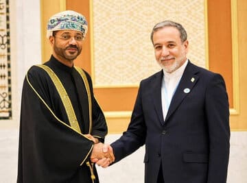 رایزنی با میانجی معتمد تهران / دیدار عراقچی و بوسعیدی در عشقآباد