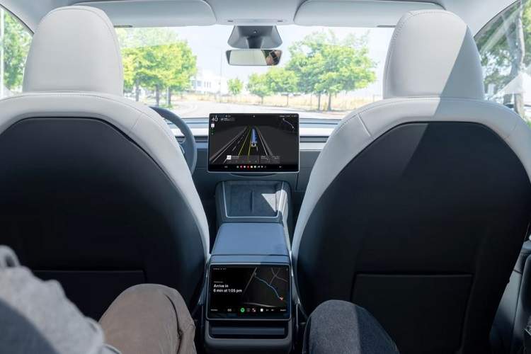 رقابت تسلا و وایمو در آستین؛ شکست یا واقع‌گرایی؟