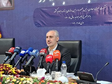 سناریوی بودجه ۱۴۰۵ برای شرایط اضطرار چیست؟/ پورمحمدی: بودجه را سخت بستیم تا حواسمان به نگرانیهای محتمل آینده باشد/ صادرات نفتی صفر را پیشبینی نکردیم