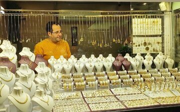 عقبنشینی طلا از صعود ۲ روزه/ مردم با احتیاط معامله کنند