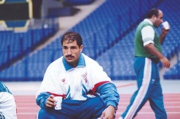 علی اکبر استادی:مردم که هیچ؛ برای این تیمملی فقط پول مهم است!