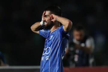 عکس| آبروریزی عجیب ستاره استقلال/ استوری که خیلی زود پاک شد