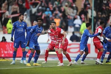 عکس| استقلالی‌ها اشک پرسپولیسی‌ها را در دربی در آوردند