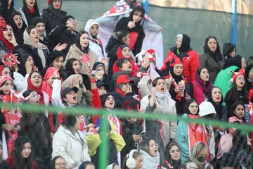 عکس | بنر زیبای دختران پرسپولیسی در شهرقدس