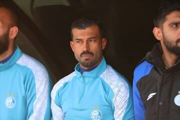 عکس| تیپ کلاسیک و لاکچری رامین رضاییان در شب یلدای استقلالیها