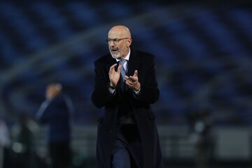 عکس | سرمربی سابق استقلال در لیگ مونتهنگرو!