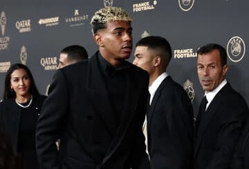 عکس| لامین یامال در راه کریستیانو رونالدو