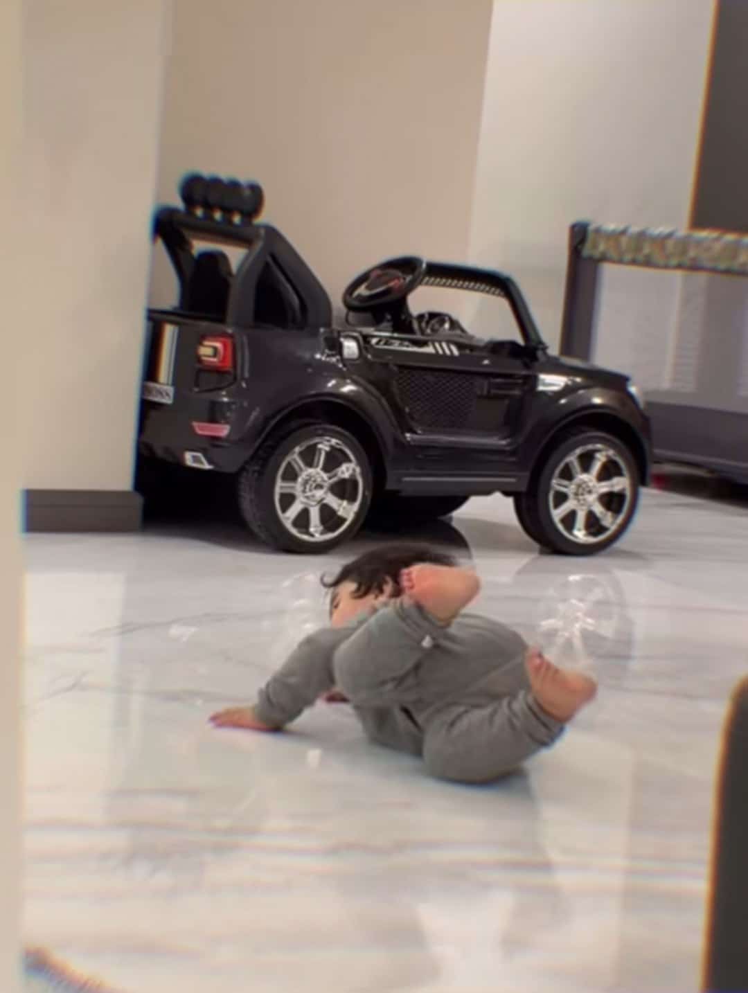 عکس از پسر سیدحسین حسینی