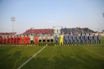 عکس | چرا مربی پرسپولیس پیراهن دروازهبان استقلال را گرفت؟