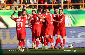 عکس| کری سنگین پرسپولیس برای استقلال با سه دربیباز