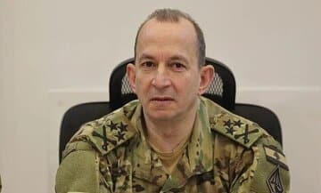 فرمانده ارتش لبنان به فرانسه می رود/ منابع ناشناس: نشست مهمی میان بیروت، واشنگتن، پاریس و احتمالا ریاض