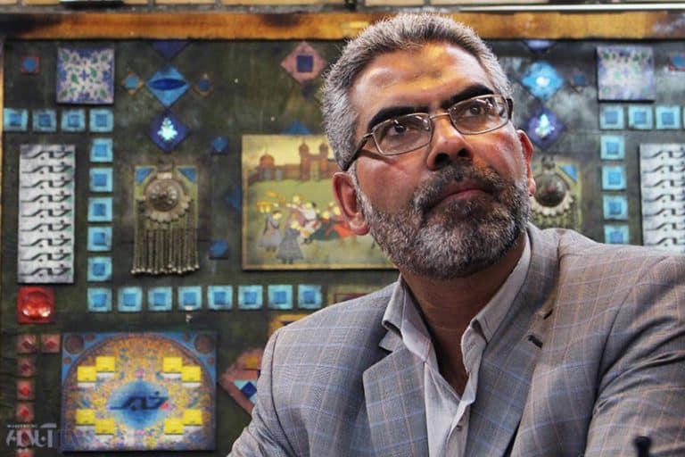 مجلس به بازار سیگنال گرانی میدهد/ صمصامی: قالیباف مدافع حذف ارز ترجیحی است/ فاجعه تورمی تازه در حال شکلگیری است