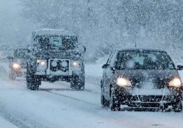 مسدود شدن جاده سربیژن و گدار کفنوئیه در استان کرمان در اثر بارش برف