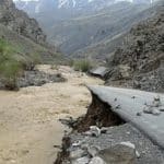 معجزه نجات در سیلاب خوزستان؛ یک راننده زنده پیدا شد، پنج نفر همچنان مفقودند