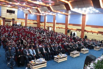 «منارهای که هزار سال ایستاد؛ شهری که در دل من وطن شد»