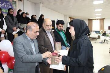 نشست تخصصی فصلی بسیج اساتید استان سمنان با محور جهاد علمی و تبیین برگزار شد