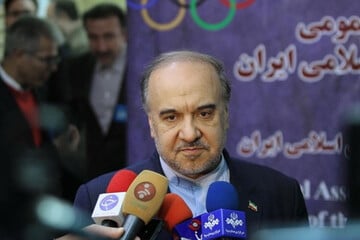 پاسخ سلطانیفر به صحبتهای زنوزی؛ باید در در دادگاه ثابت کنی!