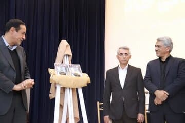 پاسداشت خاک با رویکرد علمی و قانونی؛
رونمایی از کتاب «دانش خاک، از ساختار تا قانون» در استان سمنان