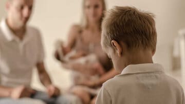 پدر و مادرهای سلطهجو و نسل آلفا؛ مرز باریک میان تربیت و نقض حقوق کودک/ چرا زمان بازتعریف مفهوم والدگری در ایران فرا رسیده است؟