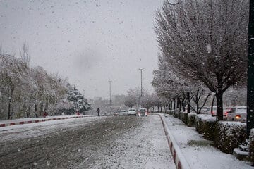 پیشبینی وضعیت هوا طی چند روز آینده/ بارش برف و باران در این استانها