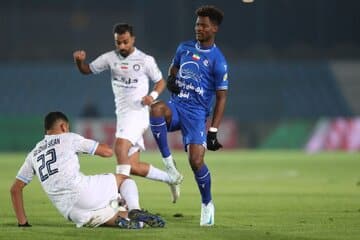 چرا بازی استقلال و گل گهر در ورزشگاه پاس قوامین برگزار نمیشود؟