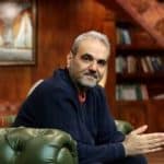 چرا هنوز جواد خیابانی گزارش میکند؟